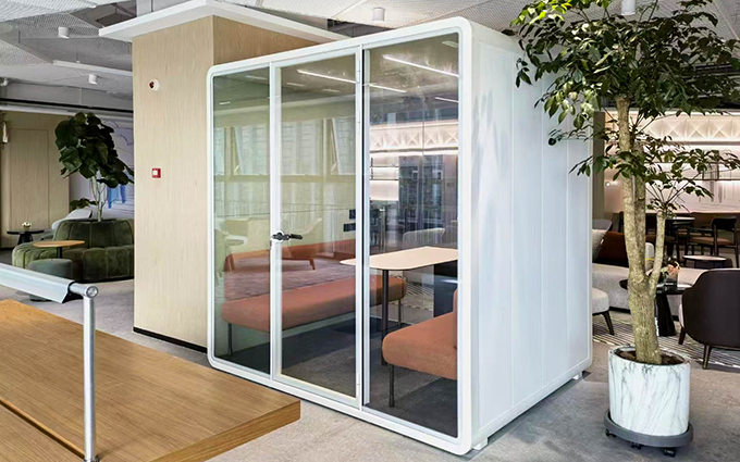 최신 회사 사례 Gree Commercial Building Open Space Soundproof Booth