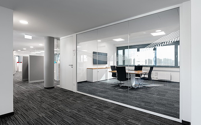 최신 회사 사례 Siemens commercial building SlimFrame Glass Partition Project