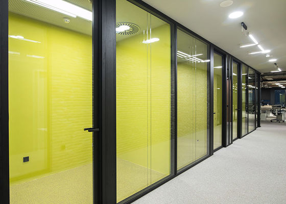 New Trand Dimming Glass Partition With Electric Atomized Glass Partitions For Meeting
