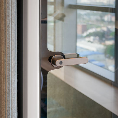 Portable Modular Office Pod with 4000K Natural Light and 4 Person Capacity for Modern Workspaces